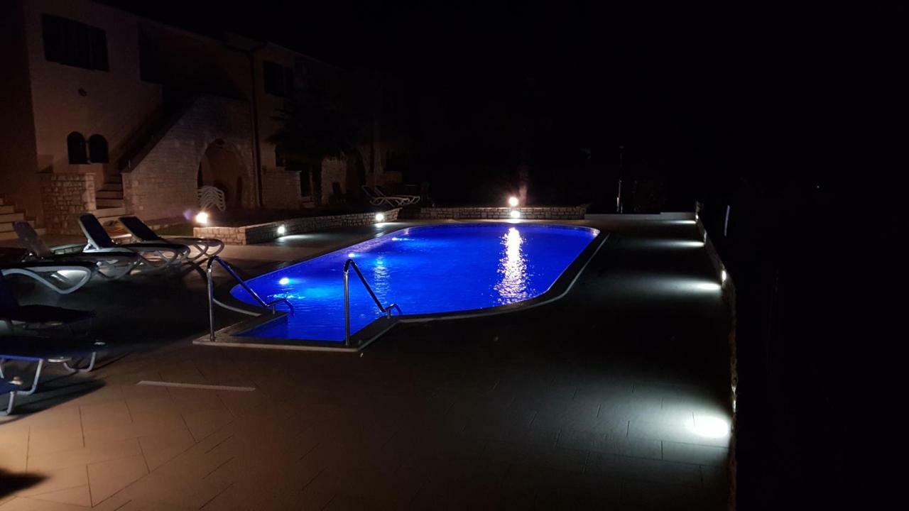 Holiday Home Marina Kaštelir Esterno foto