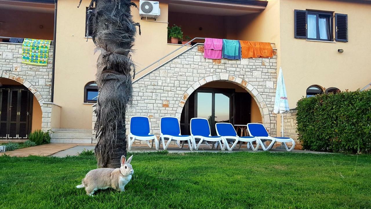 Holiday Home Marina Kaštelir Esterno foto